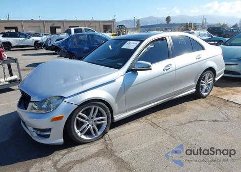 2014 Mercedes-Benz C 250 Sport from USA, damaged, VIN WDDGF4HB0EA930059